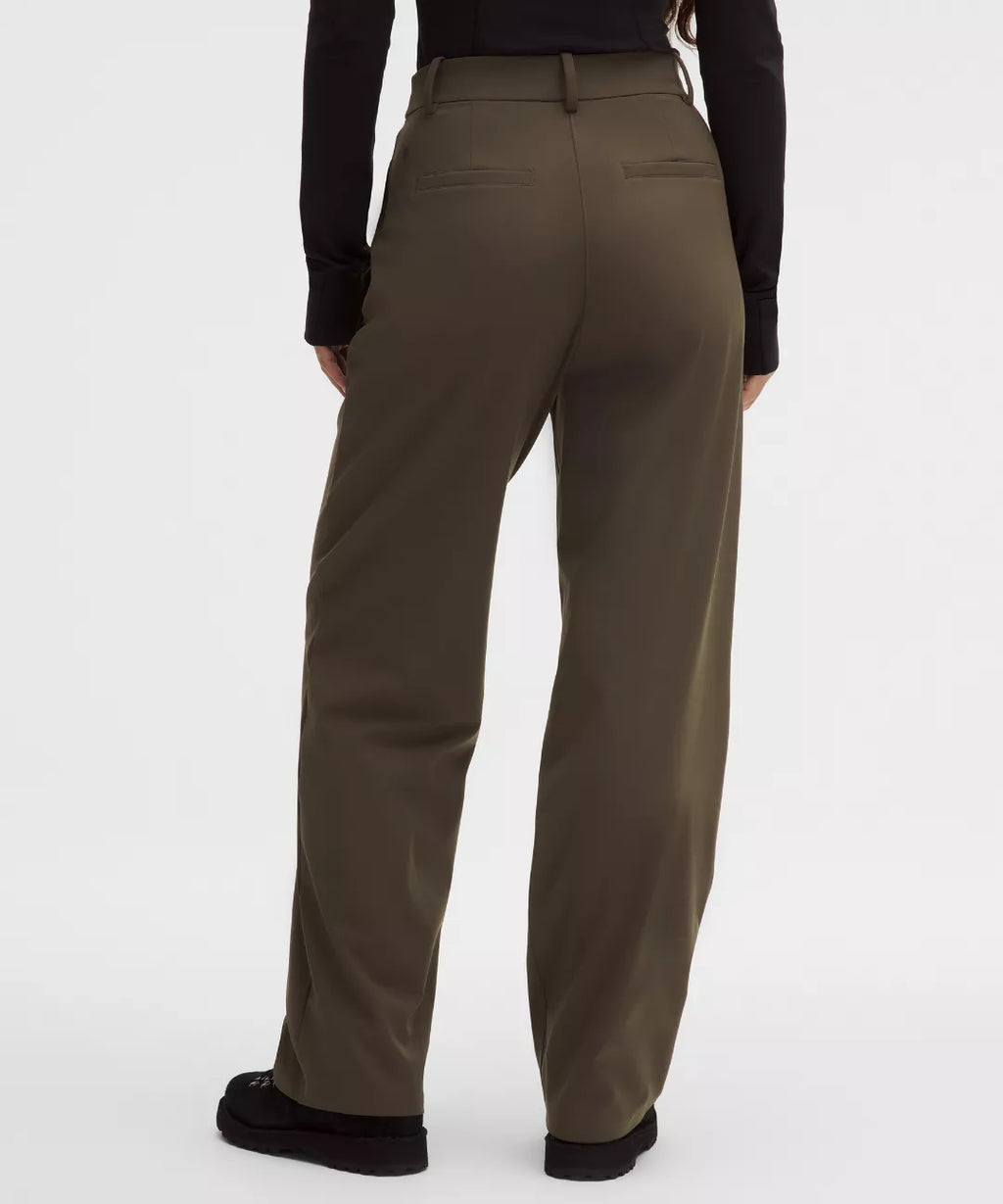 Daydrift High-Rise Straight-Leg Trouser Short