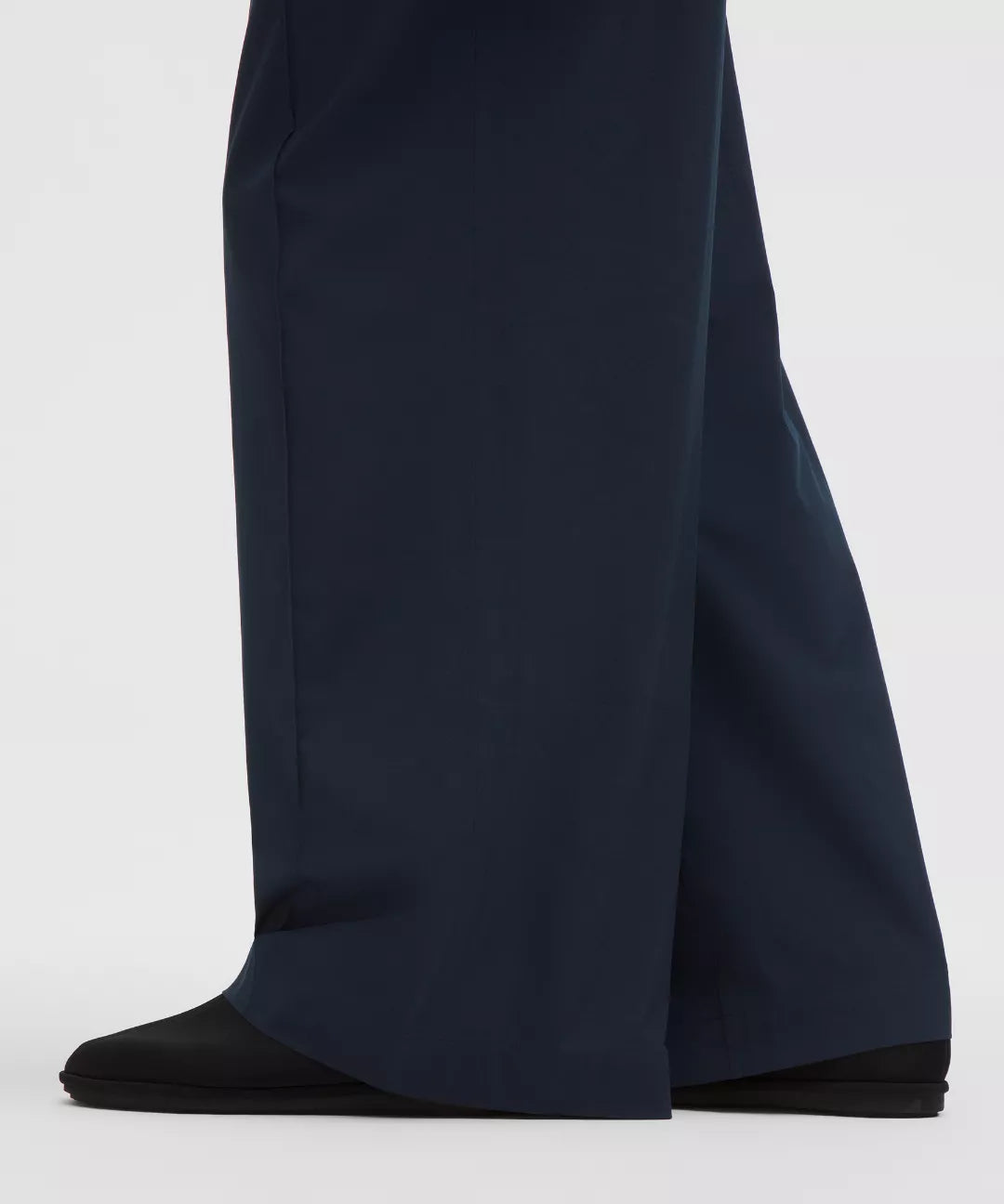 lululemon Breezily Mid-Rise Pant Short