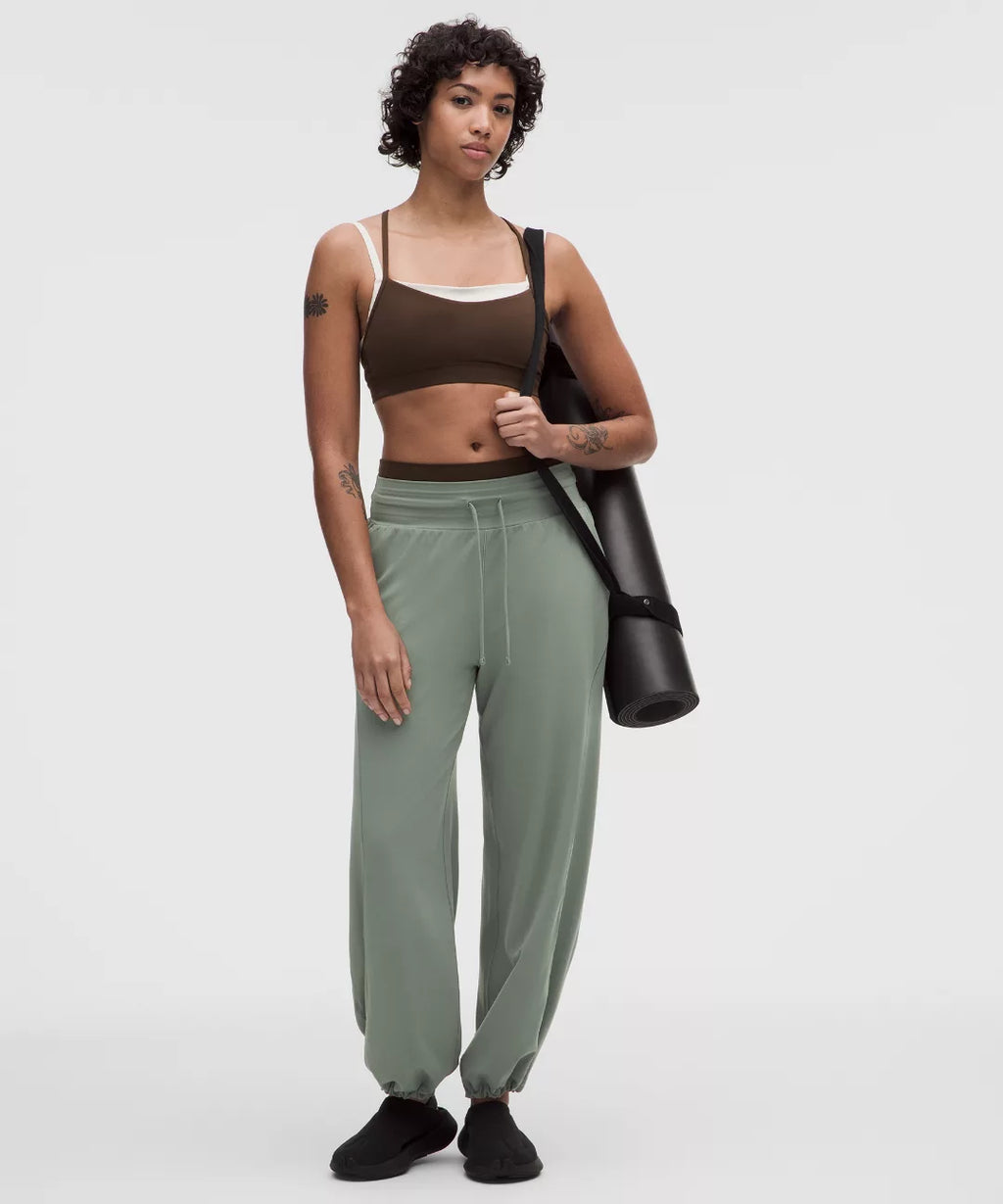 lululemon Groove Low-Rise Relaxed Cinch Pant Regular