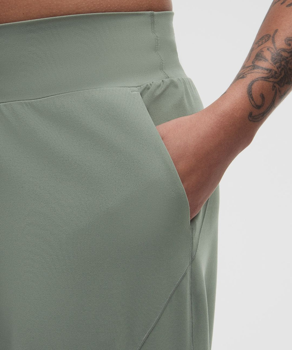 lululemon Groove Low-Rise Relaxed Cinch Pant Regular